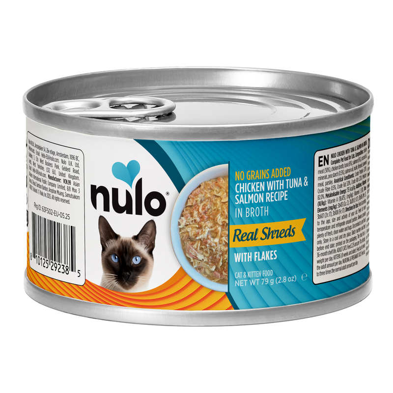 Recette de poulet et de saumon en flocons pour chats et chatons Nulo